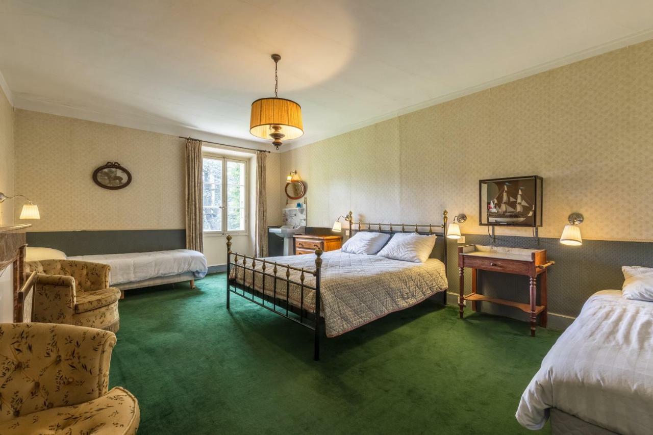 Bed and Breakfast Domaine De L'Amiral Saint-Laurent-du-Pape Екстер'єр фото